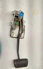 2000 TOYOTA SIENNA FOOT STOP BRAKE PEDAL ASSEMBLY OEM