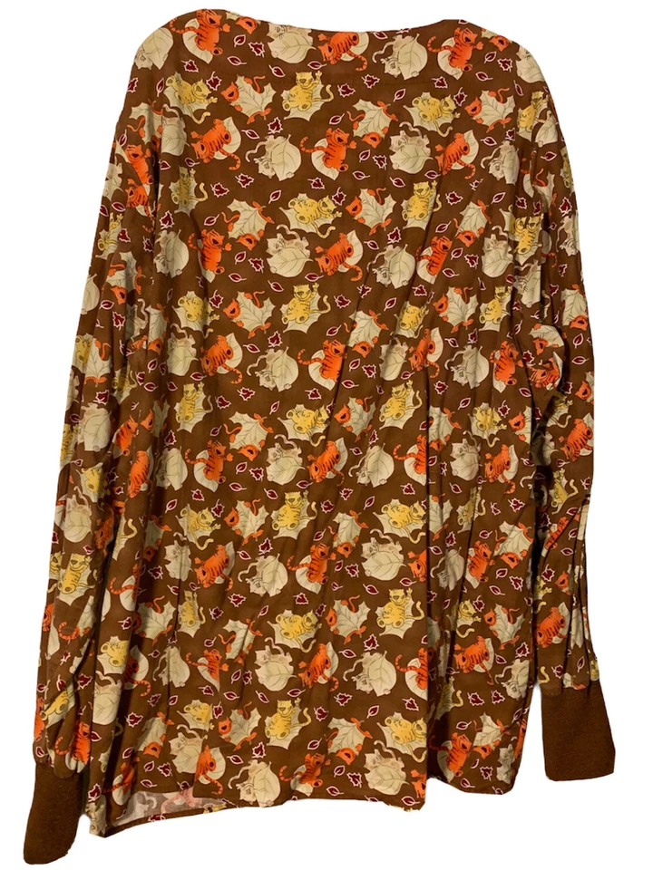 Nurse Scrub Cotton Crest Nurse Scrub Top Jacket Fall HeathCliff Cat 🐱 Size Med - Image 3 of 3