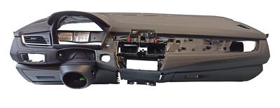 BMW OEM Dashboard 1 DIN schwarz/black with dec. stitching 9378463 2' F45 F46 LCI