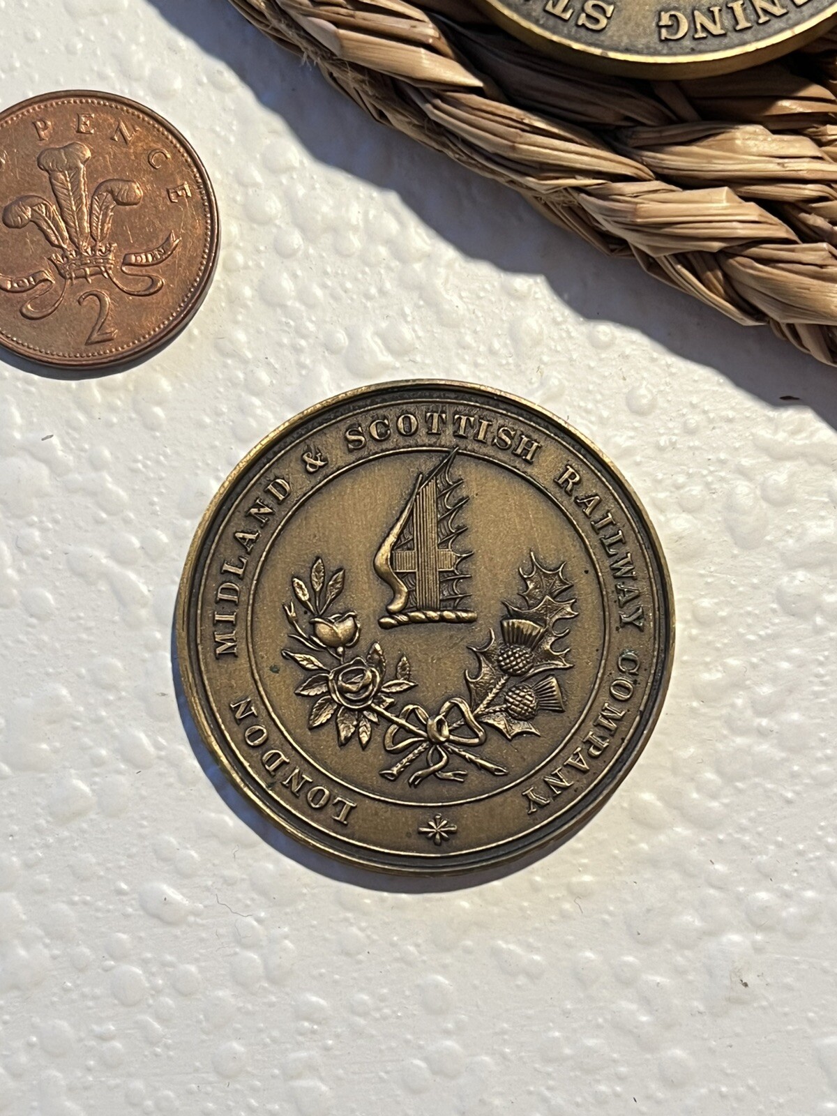 Picture 2 of 4