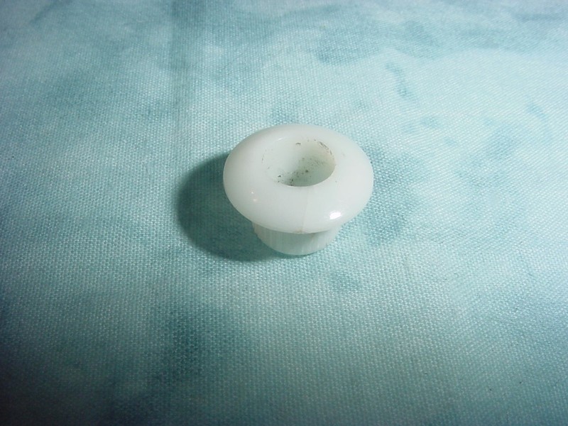 VINTAGE ORIGINAL GUITAR TUNING MACHINE STRING POST FERRULE
