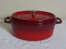 Staub Enamel Cast Iron Red Oval 4 QT Cocotte Dutch Oven #29 New w Lid cookware