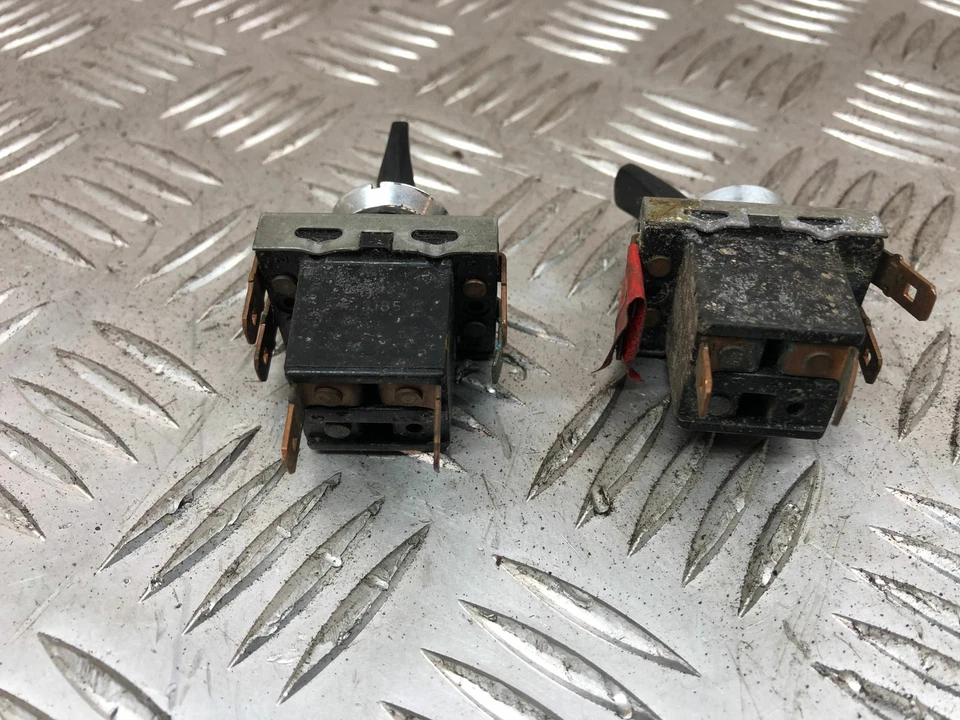 WOLSELEY 18/85 1968 DASH SWITCHES AUSTIN 1800 MORRIS - Image 2 of 4