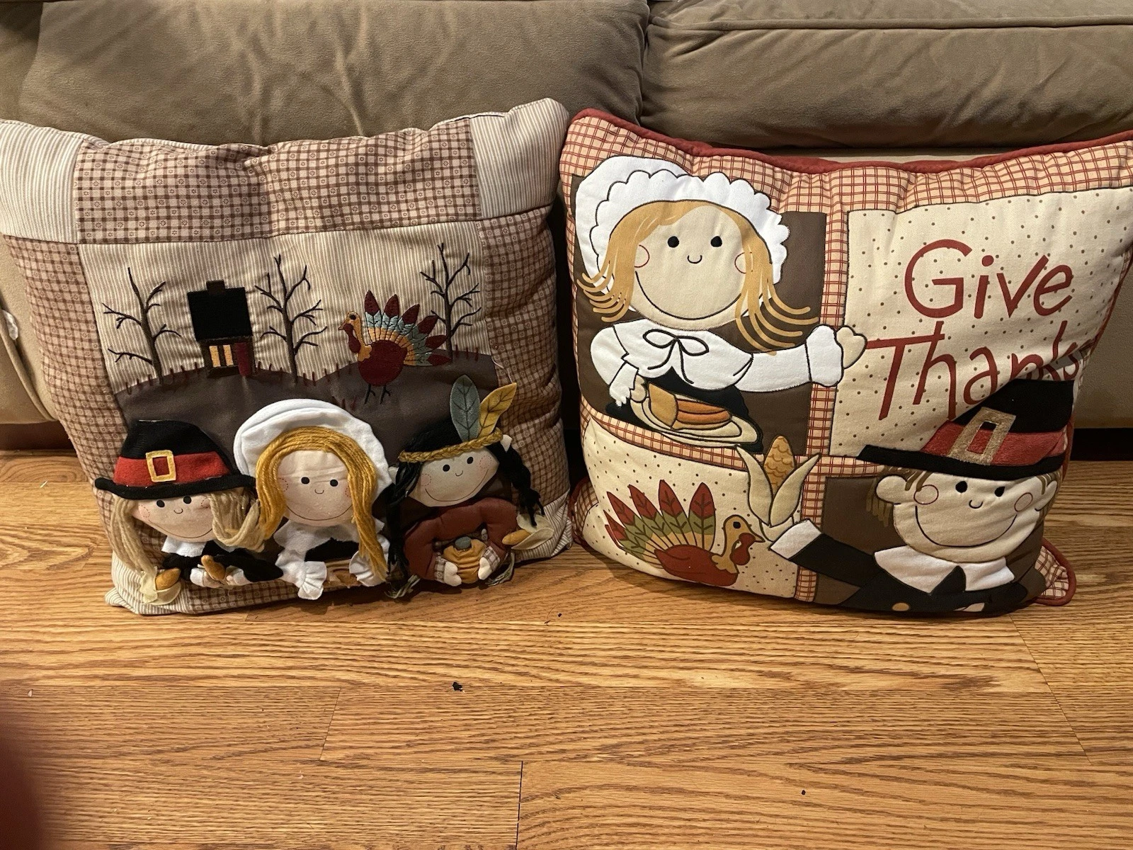 Pair of Thanksgiving Pilgrim Throw Pillows 16"x16"