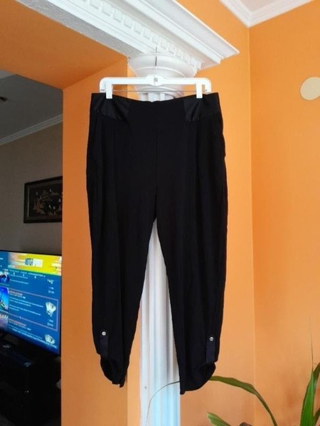 Women Karen Millen Trousers Black 40 / L / 48