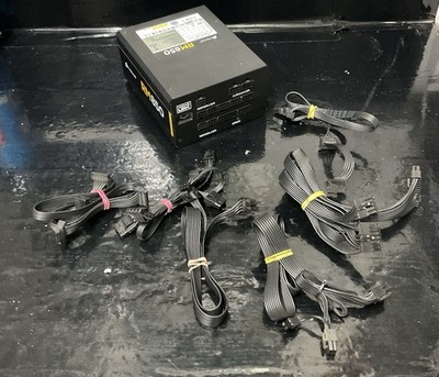 Corsair RM850 850W Vollmodulares Netzteil + Zubehör 