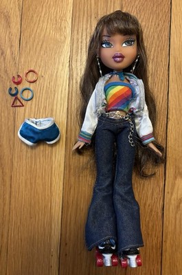 Vintage Bratz Flashback Fever Yasmin 80s Rollerskates Doll Clothing retro MGA