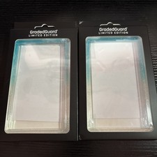 GRADEDGUARD Spearmint PSA LIMITED EDITION CARD CASE -IN HAND-