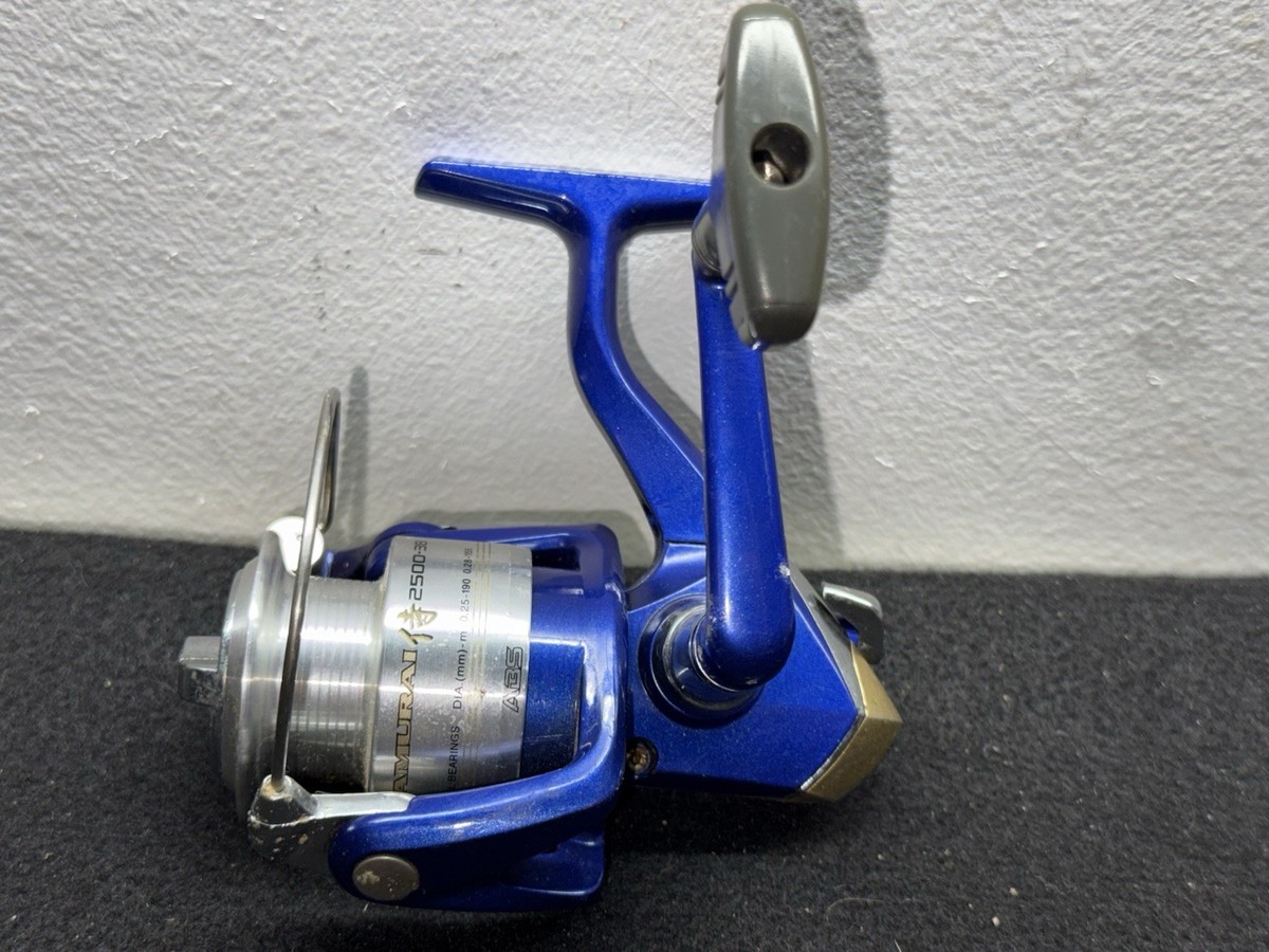 Daiwa Mad Force リール 青色 Daiwa Samurai 2500-3B Open Face Fishing Reel. Blue. | eBay