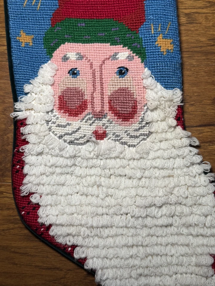 中西部进口商圣诞老人针绣长袜带绿色天鹅绒背面 — 第 3/4 张图片