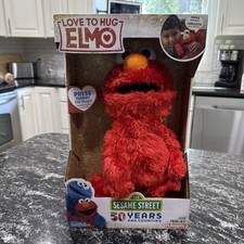 Sesame Street Love to Hug Elmo Talking Singing Hugging 14" Elmo New in Box