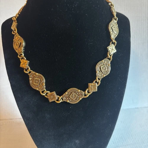 Vintage Napier Signed Gold Tone Necklace Statement Costume Jewelry