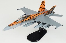 HA3545 Hobby Master F/A-18B Hornet 1/72 Model A21-116 RAAF No.2 OCU