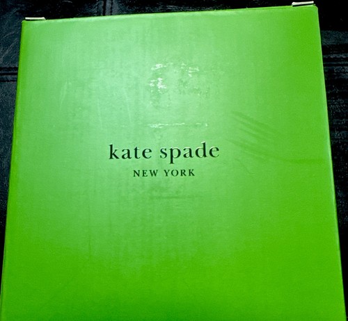 Juego de 2 vasos de cerveza Kate Spade New York Cheers To Us nuevo en caja - Imagen 5 de 5
