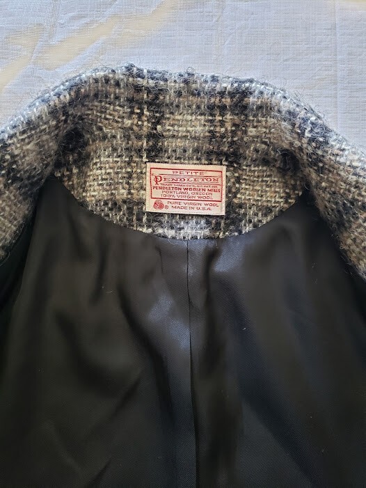 Women's Gray Pendleton Wool Blazer - image 4