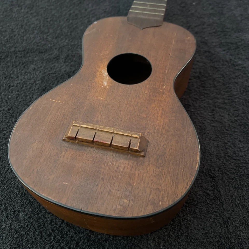 Vintage S.S. Stewart Ukulele - Image 4 of 4
