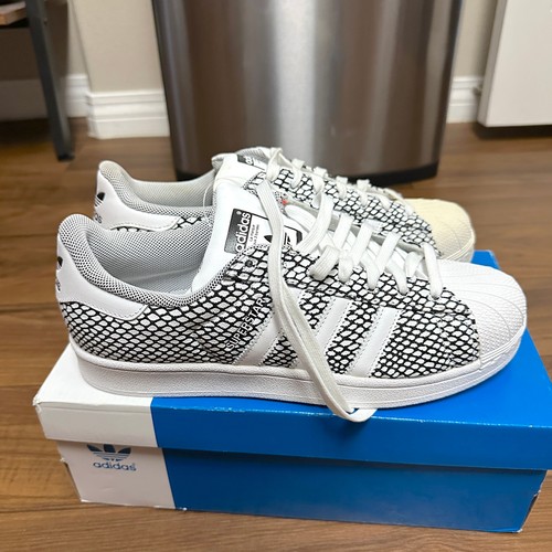 Adidas MENS sz 9 Superstar Snake Reptile Black & White s82731 - Picture 6 of 12