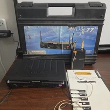 Samson CR77 and CT7 Receiver and Transmitter With Mic Works Good
