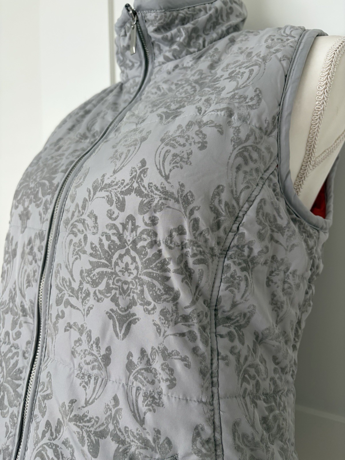 db established 1962 Gray Damask Patterned Full-Zi… - image 6