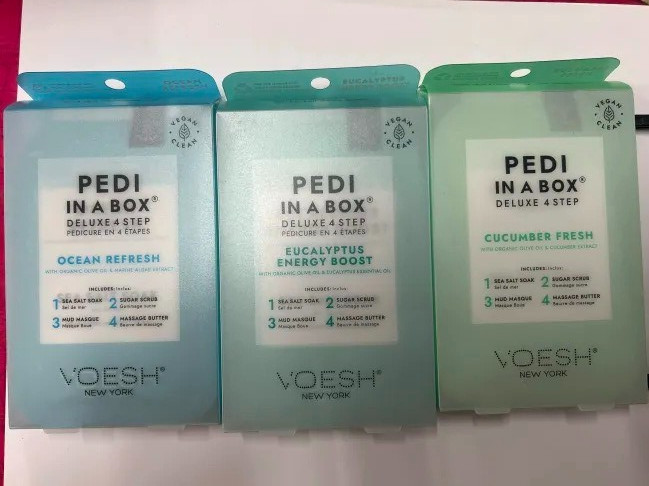 VOESH Pedi in a Box 4 Step Fresh Trio Spa Pedicure Kit Single Use