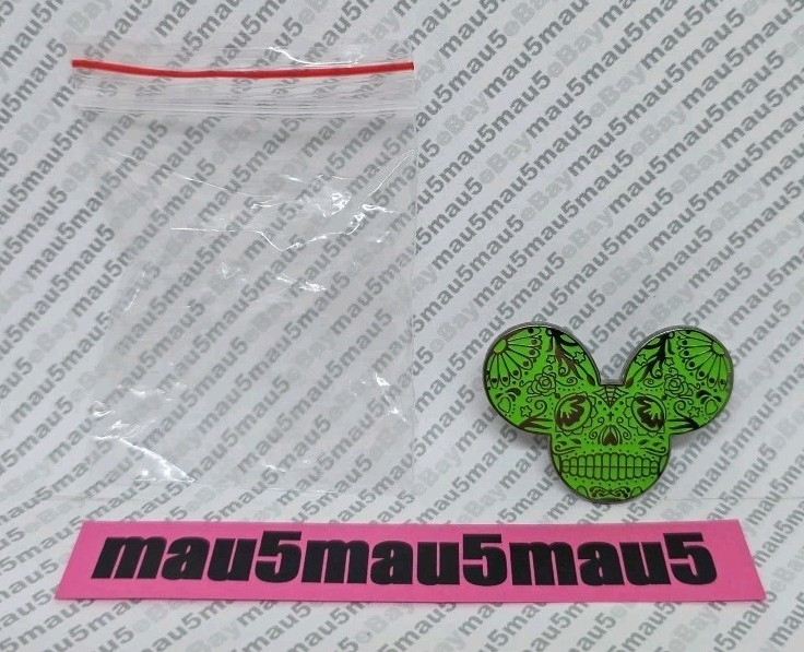 Special Edition Pin Numbered To 160 Day Of The Lime Green GitD #126