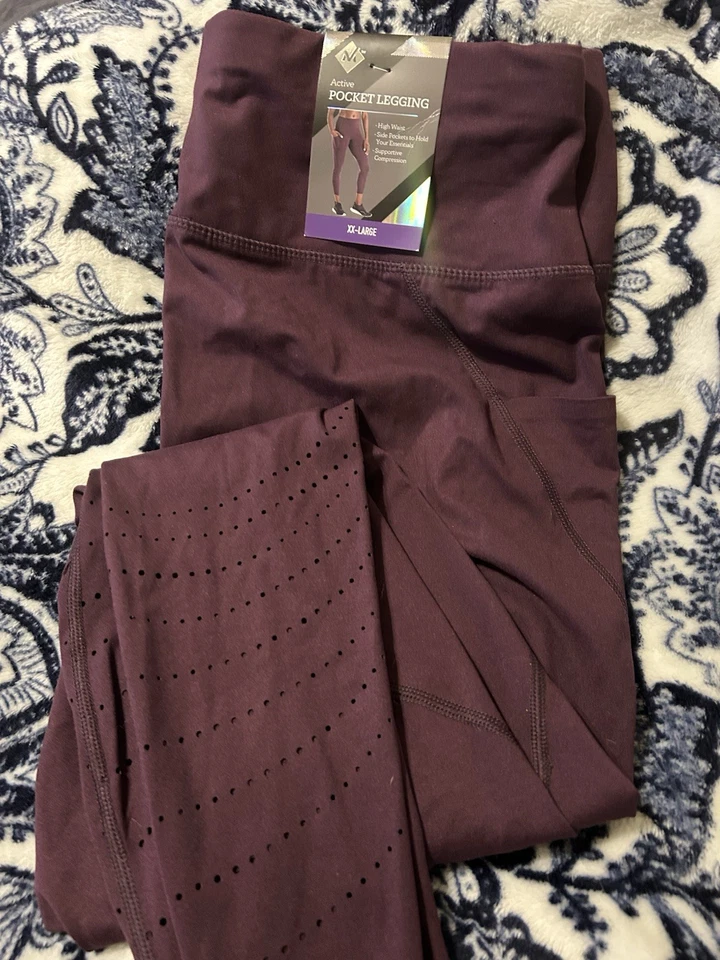 Women’s Plus Size 2x Active Outfit Under Armour - Image 4 of 4