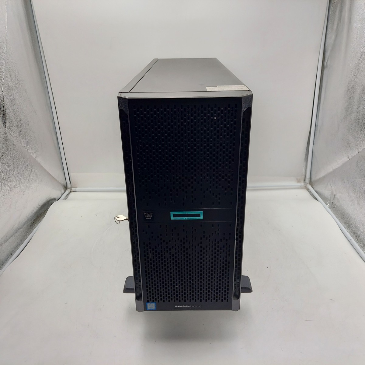 HP ProLiant ML350 Gen9 Xeon E5-2623 v4 2.60GHz 32GB RAM(2x16) NO
