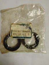 Set of (2) k&L 02597 Front Fork Oil Seal Honda GL1000, GL1100