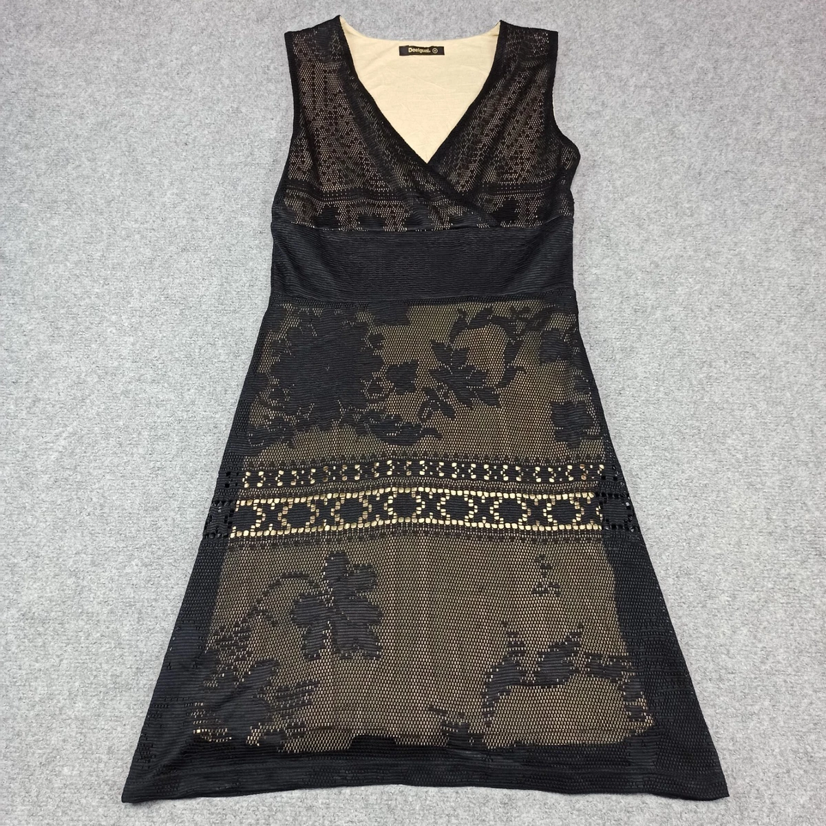 Robe Desigual Femme Taille S-M (étiquette M) - Coupe Crayon, Manches Longues, Doublée - Occasion Très Bon état