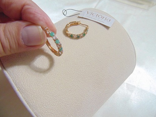 Victoria Townsend 18k Gold/SS Plate Genuine Emerald & White Topaz Hoop R514 $150 - Picture 3 of 4