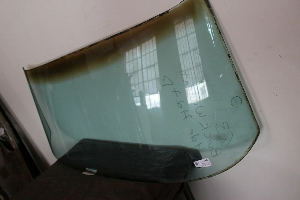 Parabrisas ámbar tintado GM 1963 usado OEM GM Buick Wildcat 4 puertas HT (RW82 Foto 3 de 4