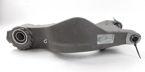 OEM 1998 DUCATI 748 FRAME CHASSIS REAR FORK SWING ARM CPL 37010141A - Picture 6 of 8