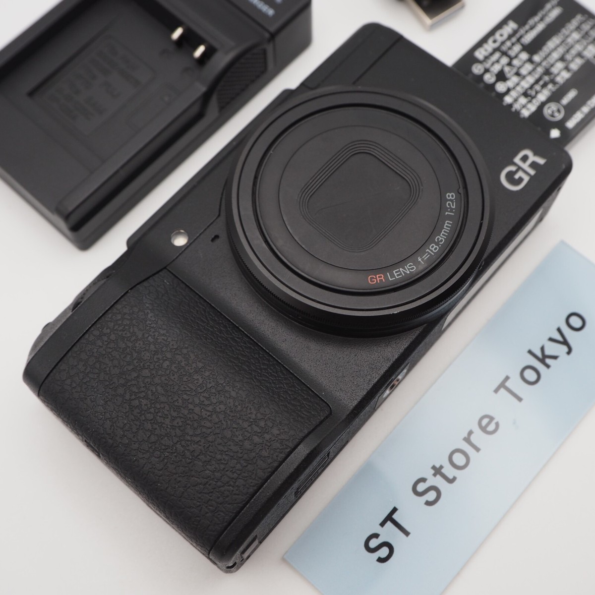 Mint] RICOH GR II 16.2MP DIGITAL Compact Camera w/New battery