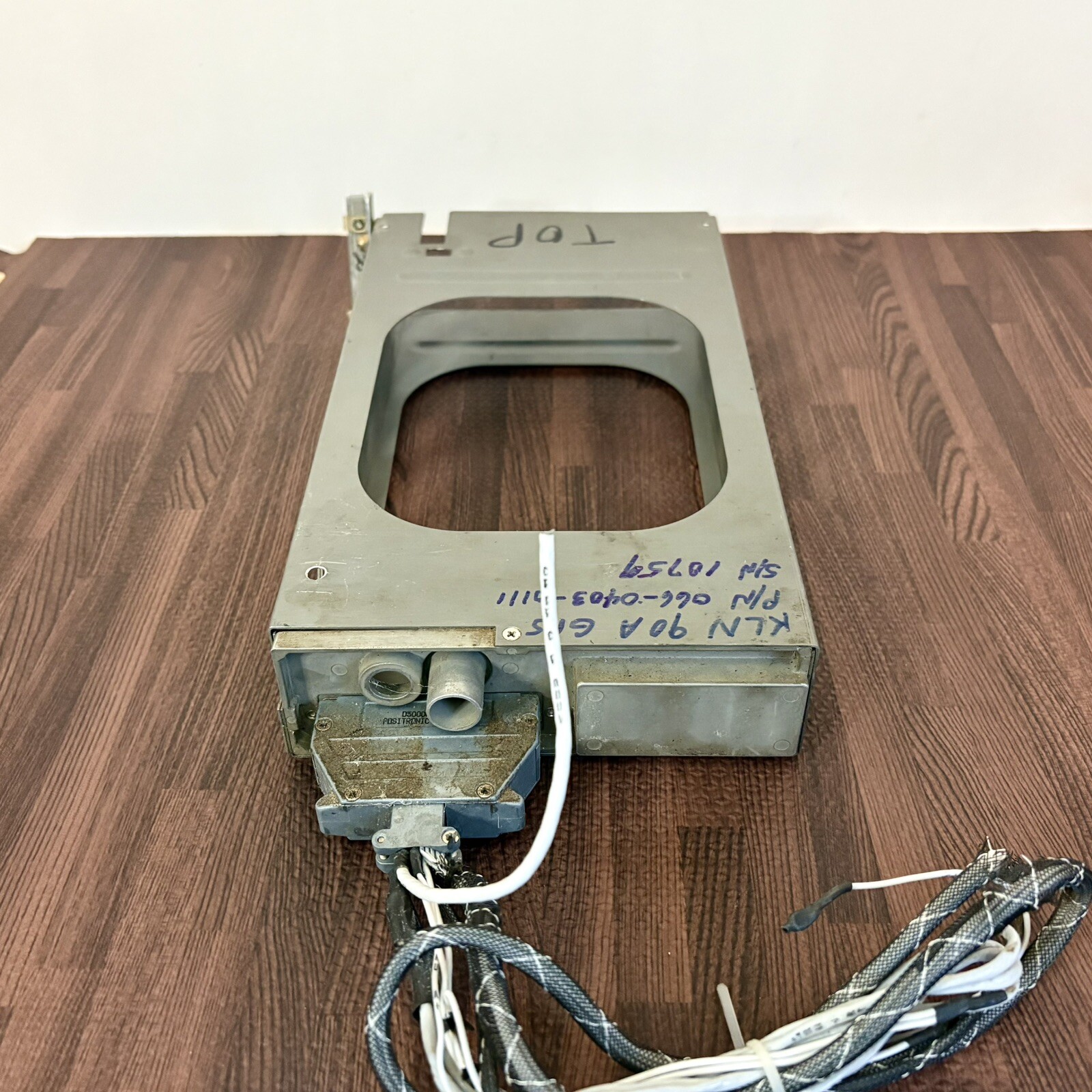 Bendix King KLN 90B 90A Tray Rack With Backplate And Connectors