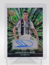 DUSAN VLAHOVIC 2025-26 TOPPS CHROME UEFA BLACK/NEON GREEN LAZER AUTO /99 Q3882