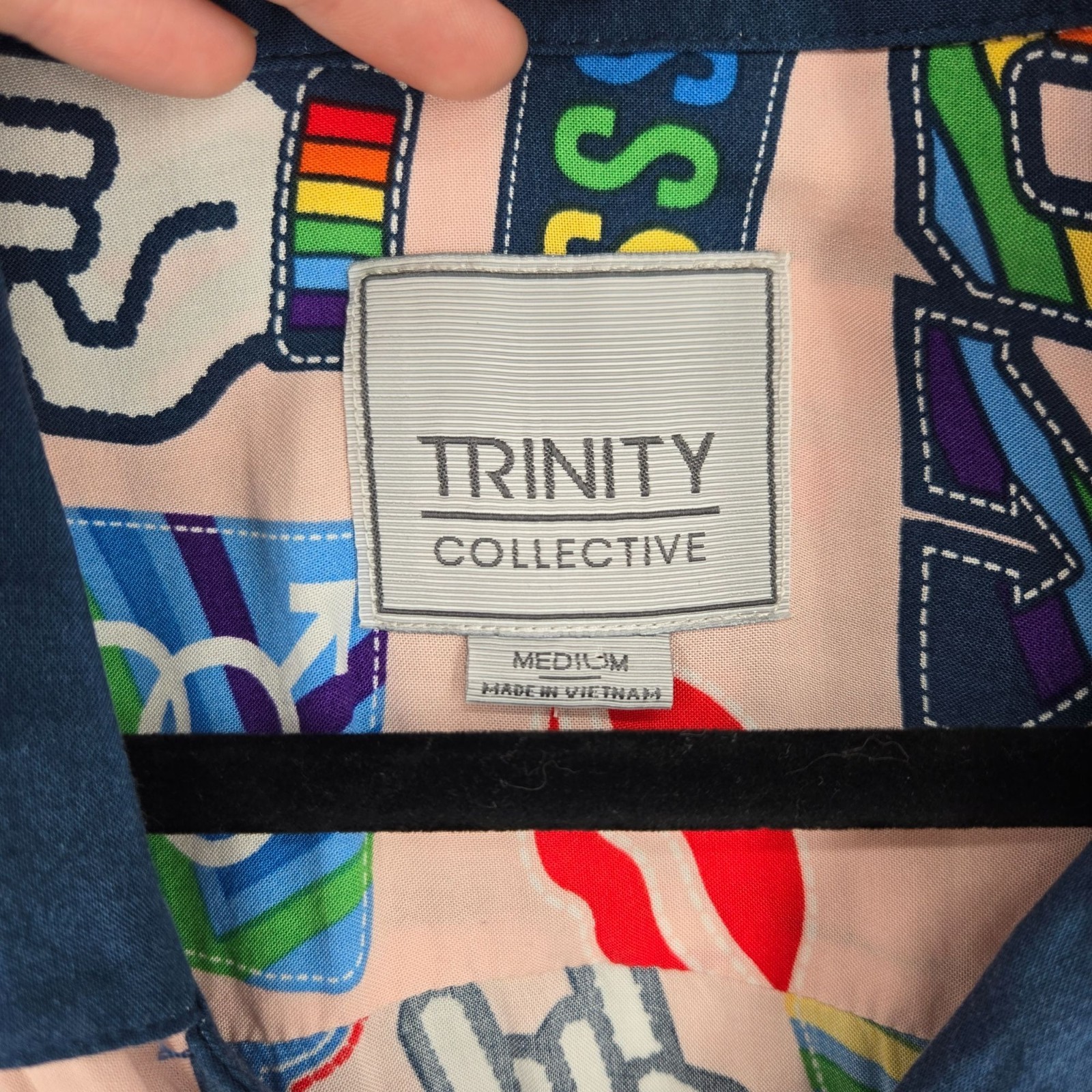 Trinity Collective size Medium rainbow Unicorn pr… - image 5
