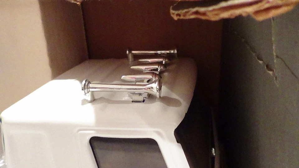 NIB 1994 vintage Ertl International Transtar Dodge Ram pickup promo semi truck - Image 3 of 4