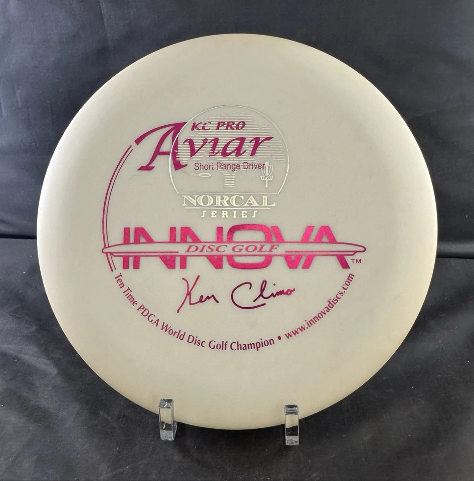 Innova 10x KC Pro Aviar Fuschia Glitter w/ Silver NorCal Series Mini Stamp 172g - Image 3 of 4