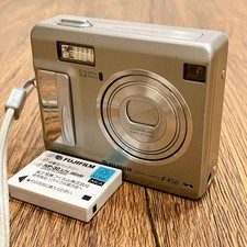 FUJIFILM Finepix F450 Compact Digital Camera Tested Good Condition
