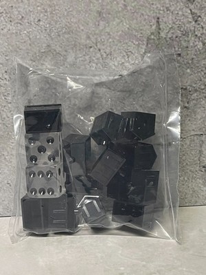 2000 X-Men Monopoly - Replacement Villain Headquarters + Dice (sealed)