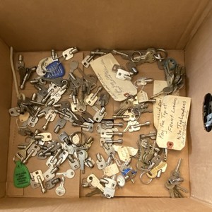 Large Lot Assorted Cabinet Keys  & Keys are from laundry mat. Retired  
