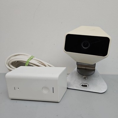 Xfinity XCAM2 HD Indoor Outdoor Security Camera SCHC2AEW SCHX4AEW