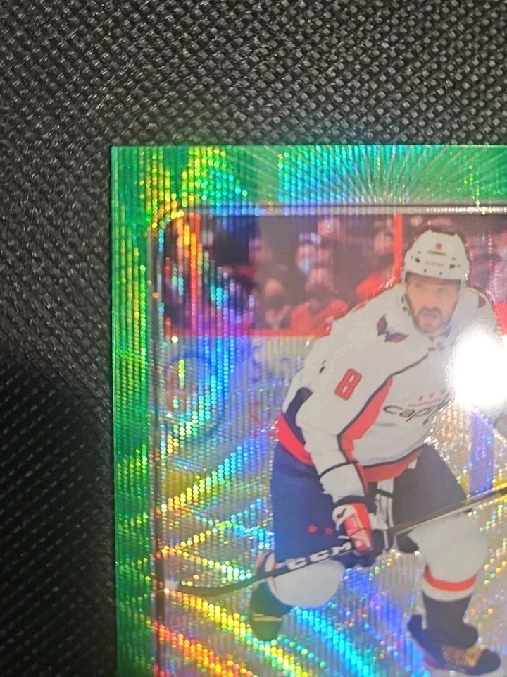 2022-23 Upper Deck O Pee Chee Plat Alexander Ovechkin Emerald Surge Preview /10 - Image 3 of 4