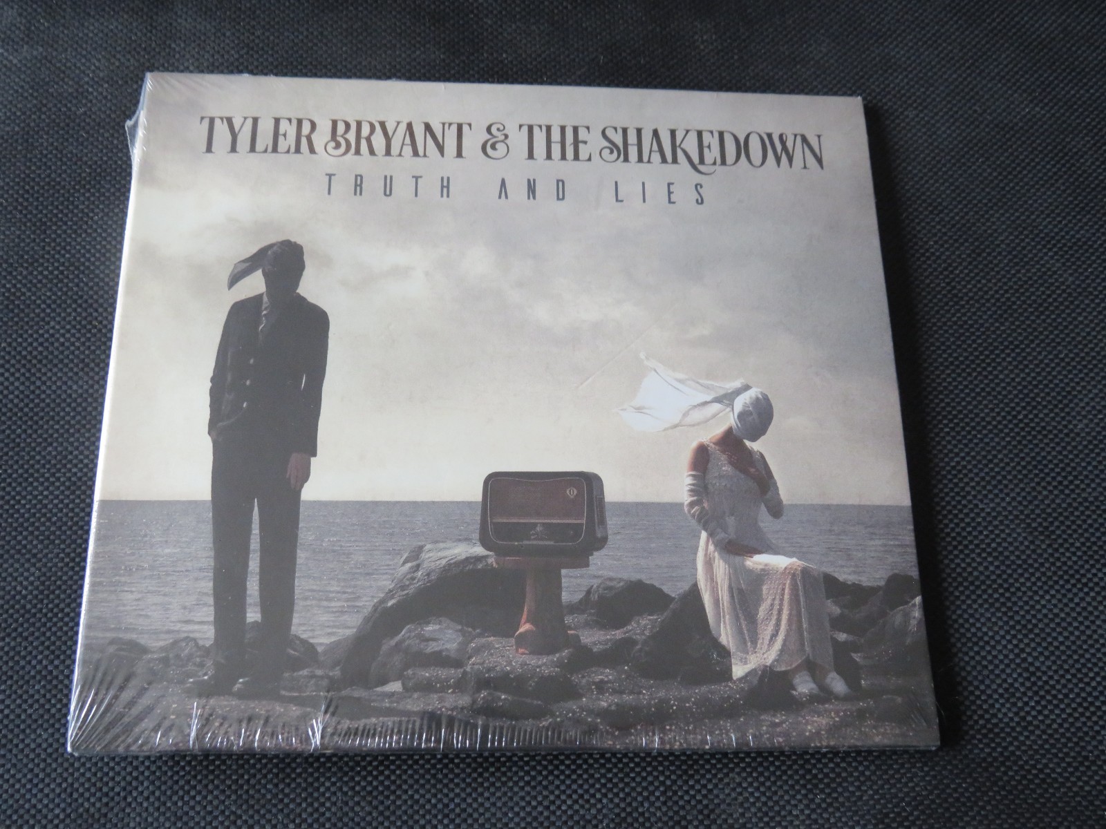 Tyler Bryant & the Shakedown - Truth And Lies (NEW SEALED CD 2019)