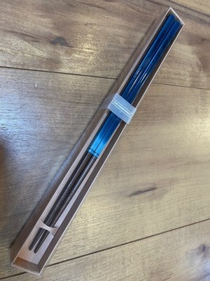 Le Creuset Square Chop Stick Made From Natural Wood Marine Blue w/tracking