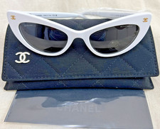 CHANEL Sonnenbrille Weiß Glasfarbe - Grau   ...