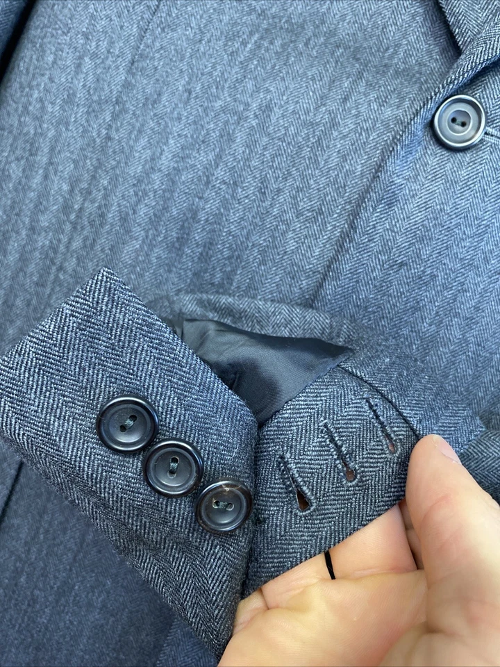 Huntsman Savile Row (37R) Bespoke 3 Piece Herringbone Charcoal Handmade Suit VGC - Image 3 of 4