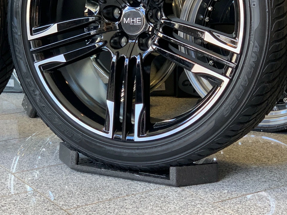 Winterräder  22 Zoll Porsche Cayenne 9YA 265/35 + 295/30 R22 Felgen Reifen 2020 - Bild 4 von 4