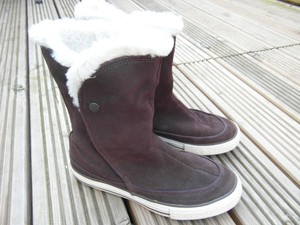 converse suede boots