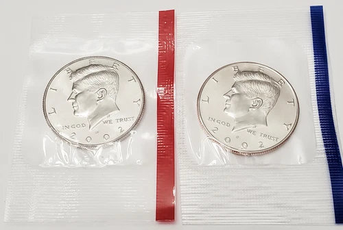 2002 P & D KENNEDY HALF DOLLAR SET  (2 COINS)  *MINT CELLO*   **FREE SHIPPING**